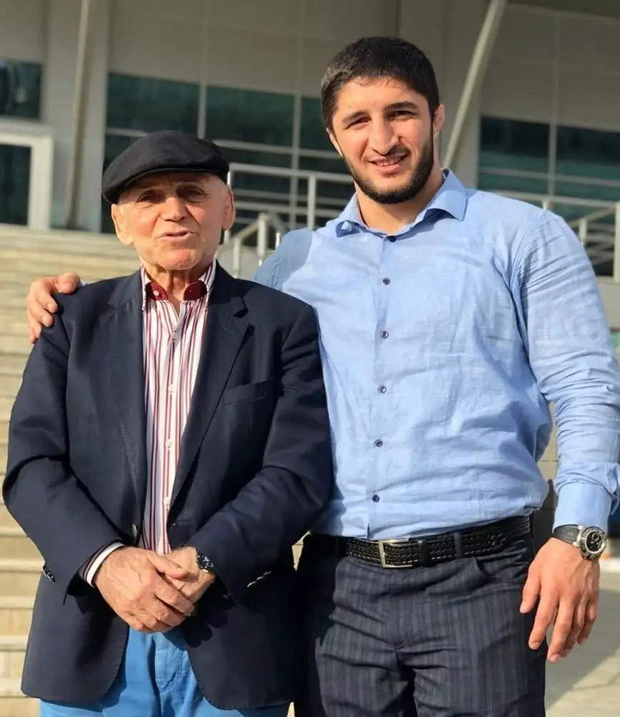 Лидеры по суммарному числу выигранных Олимпиад, чемпионатов мира и чемпионатов Европы по вольной борьбе: