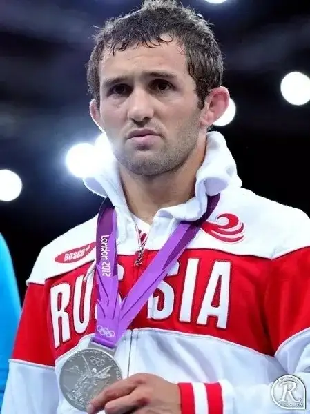 Бесик Кудухов: «Чемпион, который вдохновил мир борьбы»