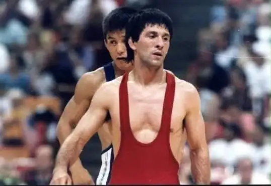 «Борец XX века»: золото Олимпиады, трагедия Foxcatcher и наследство в $400 миллионов