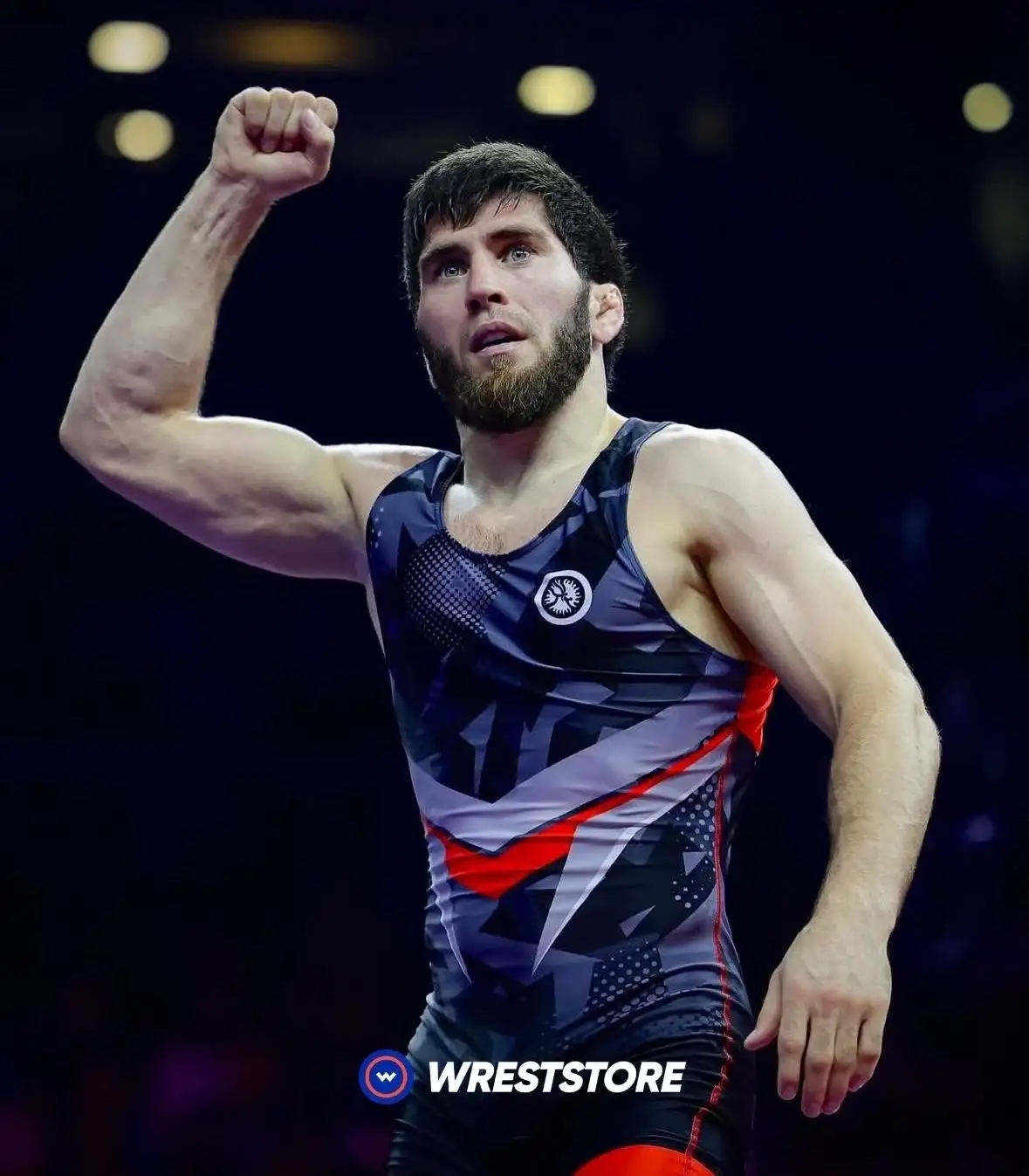 💥Олимпийский чемпион Завур Угуев выиграл итальянца Пиродду со счетом 10:0 и вышел в 1/4 финала .